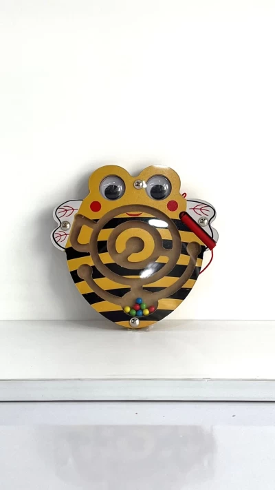 ماز چوبی زنبور