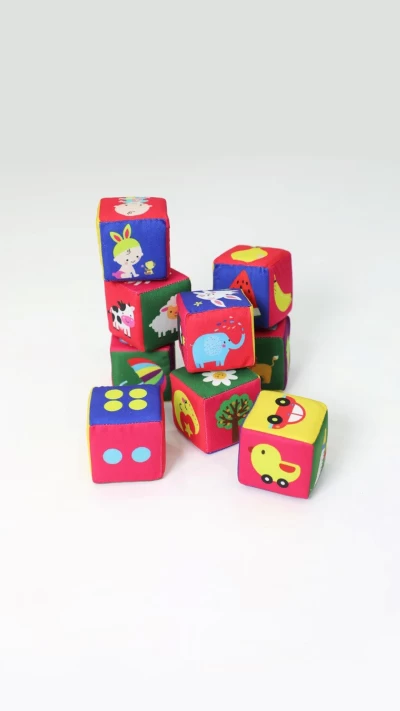 مکعب پارچه ای رنگی