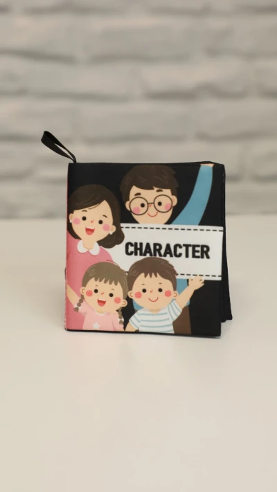 کتاب سیاه و سفید رنگی خانواده