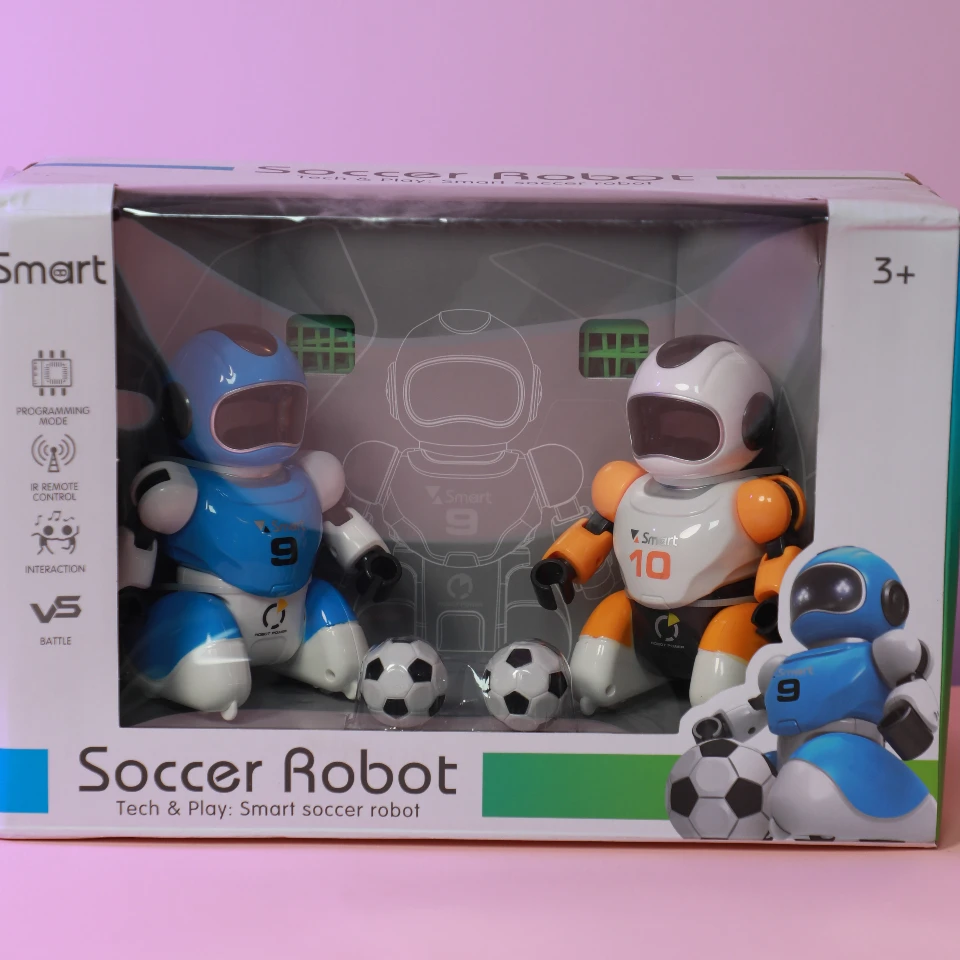 ربات فوتبالیست