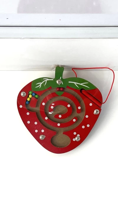 ماز چوبی توت فرنگی